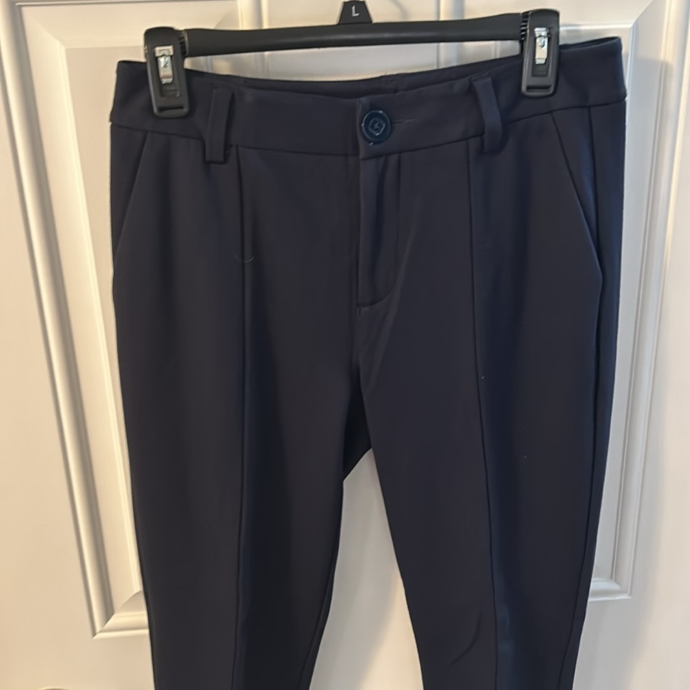 CAbi #5499 Navy Agency Trouser women’s  size 4 ponte knit notched leg opening